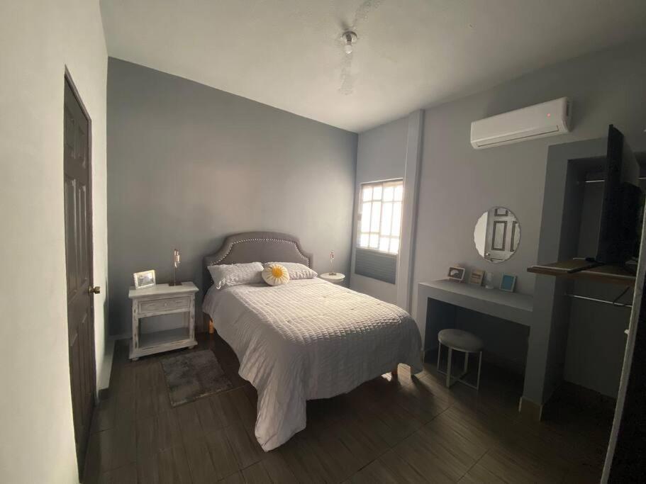 Casa “La Santa” Apartment โลเรโต ภายนอก รูปภาพ